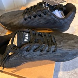 Nobull women’s size 9. NWT. Black camo.